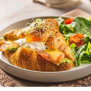 Croissant Bénédicte saumon
